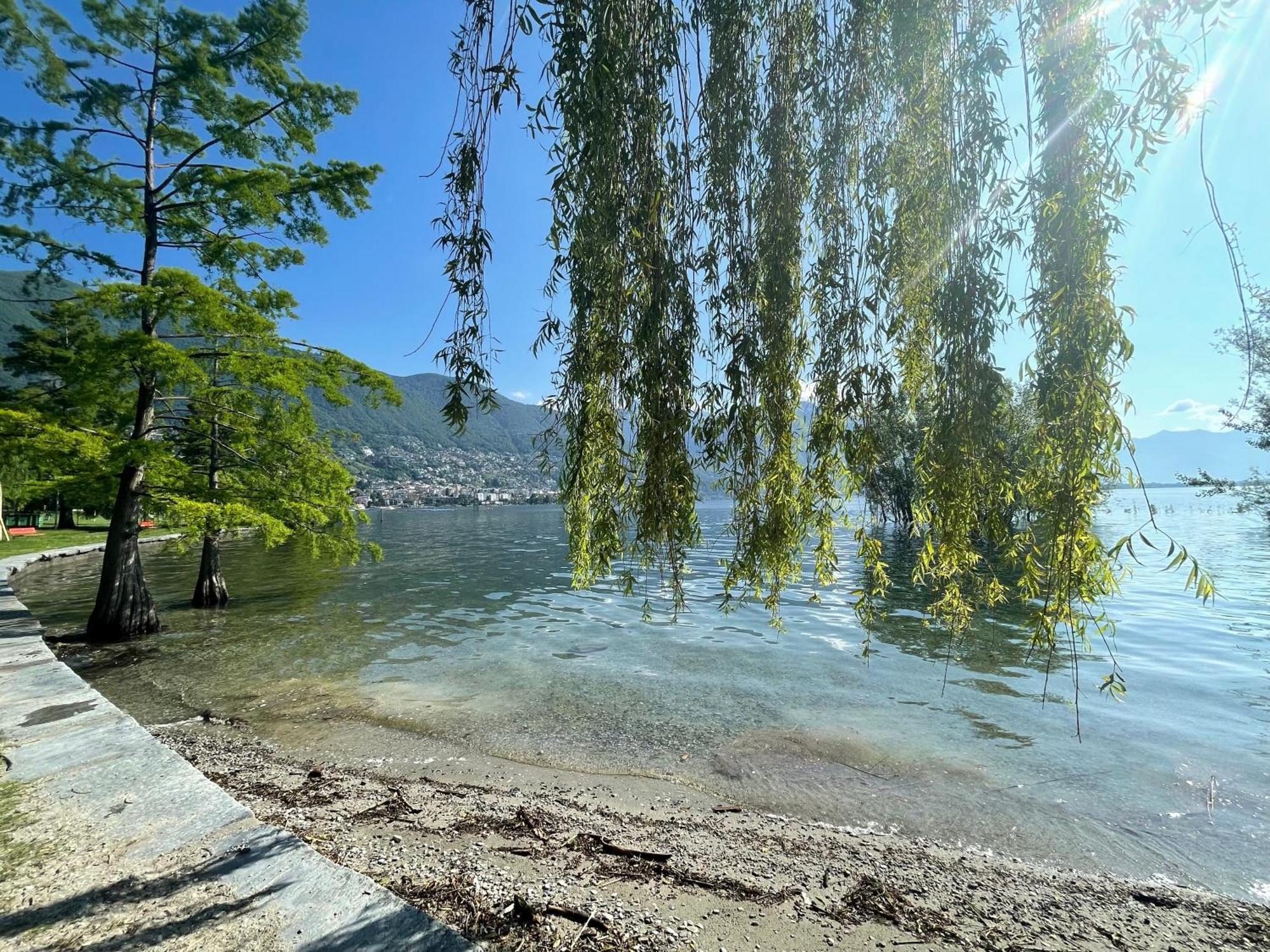 Locarno: Casa Lido Lägenhet Exteriör bild